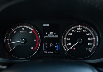 Подержанный автомобиль Mitsubishi L200 2023 года (10 фото)