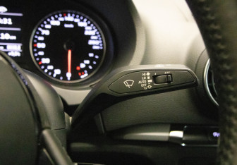 Подержанный автомобиль Audi A3 Sedan 2016 года (9 фото)