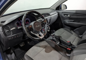 Подержанный автомобиль Kia Rio Hatchback 2019 года (13 фото)