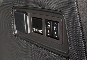 Подержанный автомобиль Cadillac Escalade Suv 2023 года (26 фото)