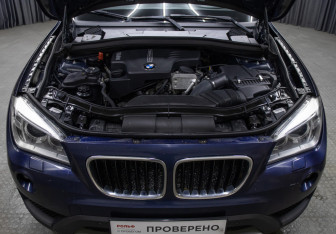 Подержанный автомобиль BMW X1 2013 года (9 фото)