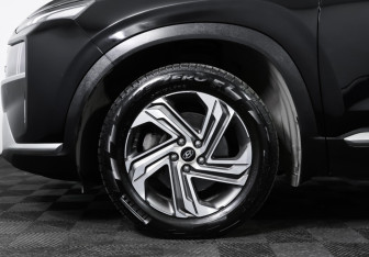 Подержанный автомобиль Hyundai Santa Fe 2021 года (28 фото)