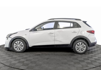 Подержанный автомобиль Kia Rio Hatchback 2021 года (8 фото)