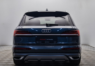 Подержанный автомобиль Audi Q7 2019 года (4 фото)