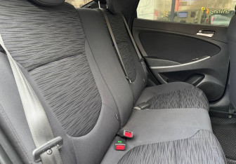 Подержанный автомобиль Hyundai Solaris Sedan 2015 года (11 фото)