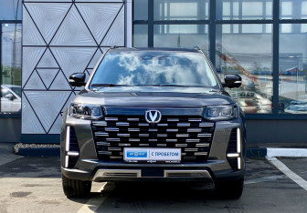 Подержанный автомобиль Changan CS95 2023 года (2 фото)
