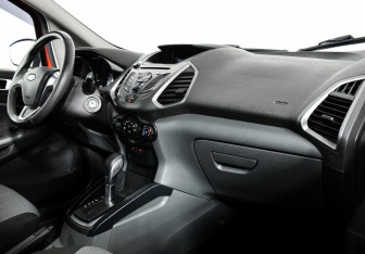 Подержанный автомобиль Ford EcoSport 2016 года (8 фото)