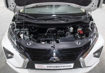 Подержанный автомобиль Mitsubishi Xpander 2021 года (9 фото)