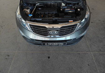 Подержанный автомобиль Kia Sportage 2011 года (16 фото)
