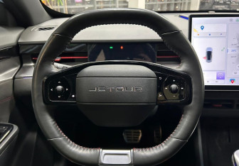 Подержанный автомобиль Jetour Dashing 2023 года (14 фото)