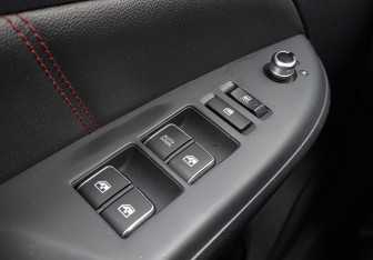 Подержанный автомобиль Changan CS75 2019 года (14 фото)