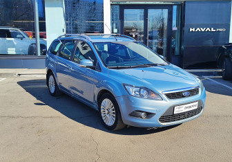 Подержанный автомобиль Ford Focus Wagon 2010 года (3 фото)