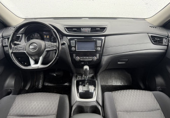 Подержанный автомобиль Nissan X-Trail 2019 года (12 фото)
