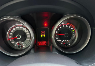 Подержанный автомобиль Mitsubishi Pajero 2014 года (13 фото)