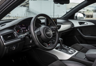 Подержанный автомобиль Audi A6 Sedan 2018 года (9 фото)
