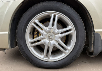 Подержанный автомобиль Honda Civic Sedan 2007 года (9 фото)