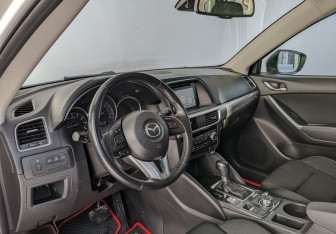 Подержанный автомобиль Mazda CX-5 2015 года (15 фото)