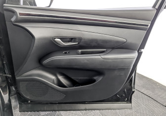 Подержанный автомобиль Hyundai Tucson 2021 года (24 фото)