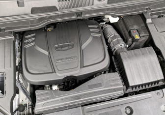 Подержанный автомобиль Geely Coolray 2023 года (9 фото)
