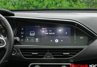 Подержанный автомобиль Geely Tugella 2024 года (12 фото)