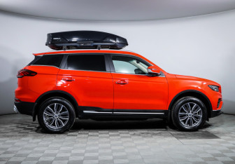 Подержанный автомобиль Geely Atlas Pro 2022 года (4 фото)