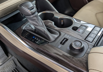 Подержанный автомобиль Toyota Highlander 2021 года (21 фото)