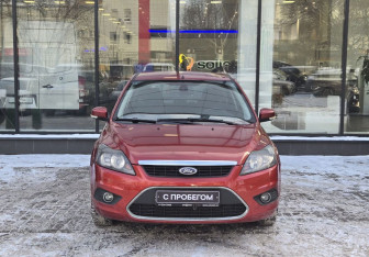 Подержанный автомобиль Ford Focus Hatchback 2009 года (2 фото)