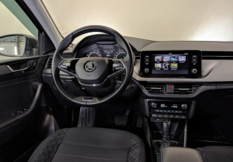 Подержанный автомобиль Skoda Rapid Liftback 2021 года (28 фото)