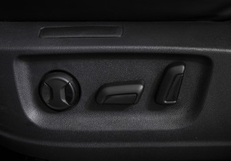 Подержанный автомобиль Skoda Karoq 2021 года (16 фото)