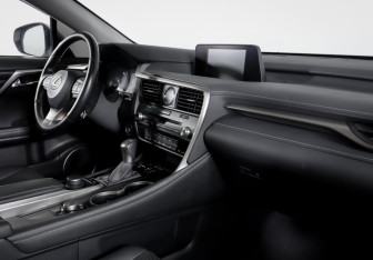 Подержанный автомобиль Lexus RX 2017 года (9 фото)