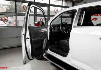 Новый Mazda BT-50 2023 (10 фото)