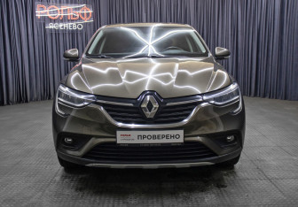 Подержанный автомобиль Renault Arkana 2019 года (2 фото)