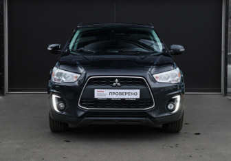 Подержанный автомобиль Mitsubishi ASX 2014 года (2 фото)