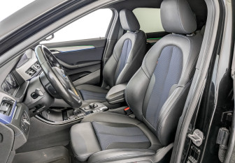 Подержанный автомобиль BMW X2 2020 года (21 фото)