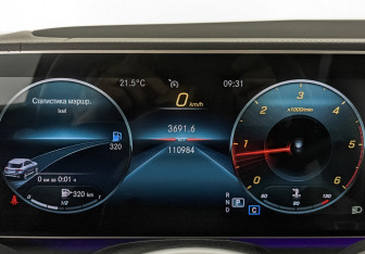 Подержанный автомобиль Mercedes-Benz GLE 2021 года (16 фото)