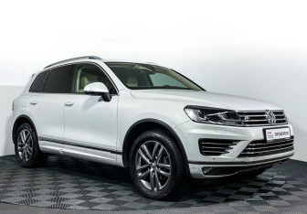 Подержанный автомобиль Volkswagen Touareg 2016 года (3 фото)
