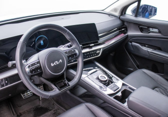 Подержанный автомобиль Kia Sportage 2025 года (9 фото)