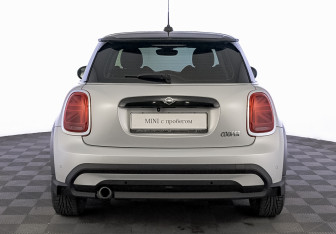 Подержанный автомобиль MINI Hatch 2021 года (6 фото)