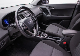 Подержанный автомобиль Hyundai Creta 2018 года (10 фото)
