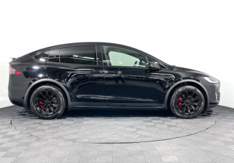 Подержанный автомобиль Tesla Model X 2019 года (4 фото)