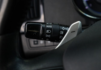 Подержанный автомобиль Hyundai Sonata 2010 года (24 фото)