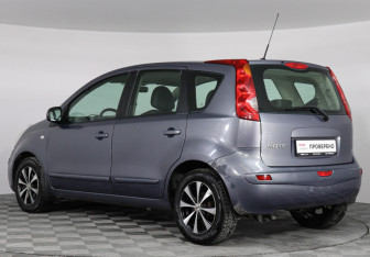 Подержанный автомобиль Nissan Note 2008 года (4 фото)