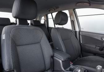 Подержанный автомобиль Renault Koleos 2012 года (11 фото)