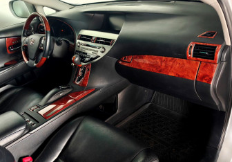 Подержанный автомобиль Lexus RX 2010 года (11 фото)