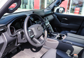 Новый Toyota Land Cruiser Suv 2025 (13 фото)