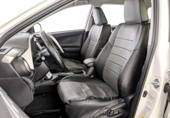 Подержанный автомобиль Toyota RAV4 2017 года (21 фото)