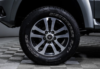 Подержанный автомобиль УАЗ Patriot 2016 года (10 фото)