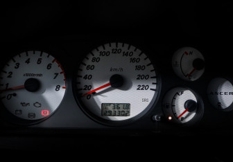 Подержанный автомобиль Mitsubishi Lancer Sedan 2007 года (10 фото)