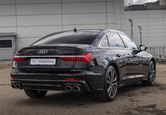 Подержанный автомобиль Audi A6 Sedan 2023 года (7 фото)