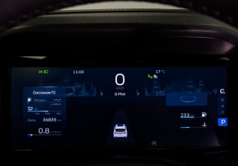 Подержанный автомобиль Geely Monjaro 2023 года (11 фото)